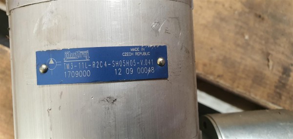 Jihostroj TM3-11L-R2C4-SH05H05-V.041 Hydraulikpumpe